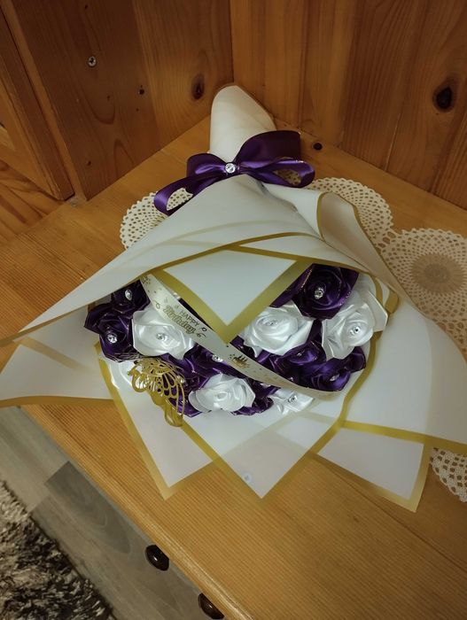 Аранжировка с цветя