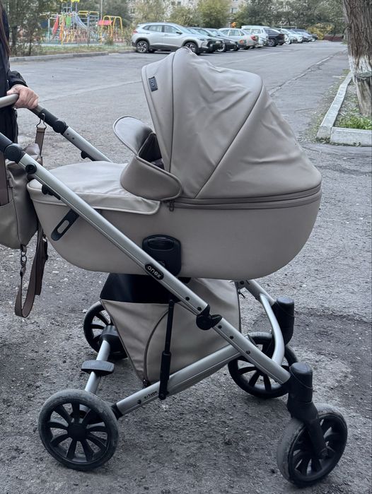 Продам коляску Anex