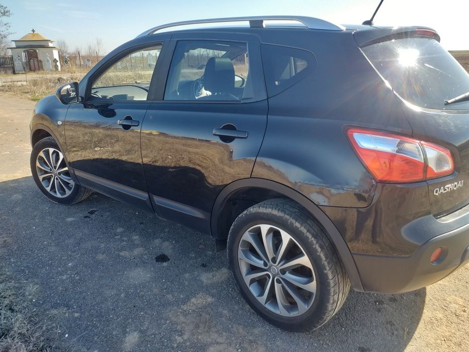 Dezmembrez Nissan Qashqai 2011 2012 2012 Motor 2.0 diesel 4x4