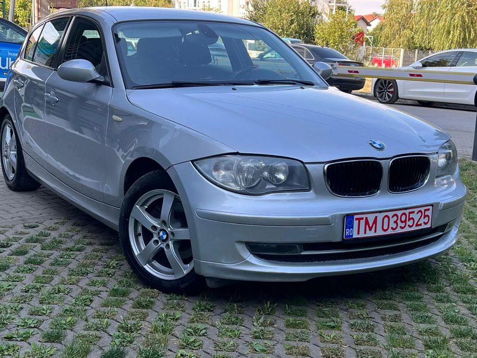 BMW Seria 1 BMW 120d,sase viteze,numere rosii valabile,motor 2.0 diesel