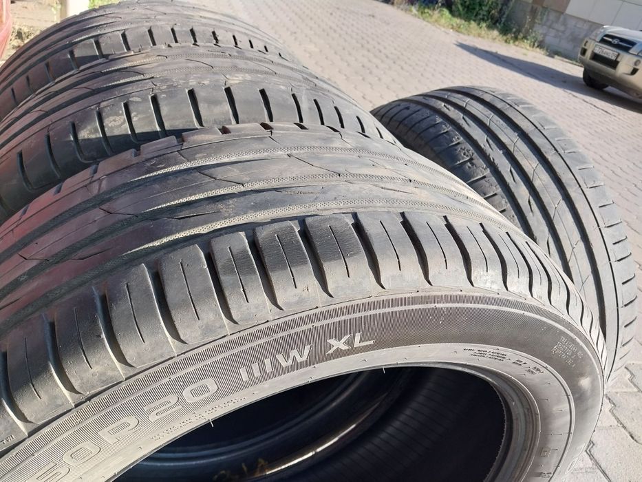 4 шины Nokian 265 50 R20.