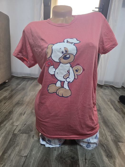 Pijama noua cu eticheta