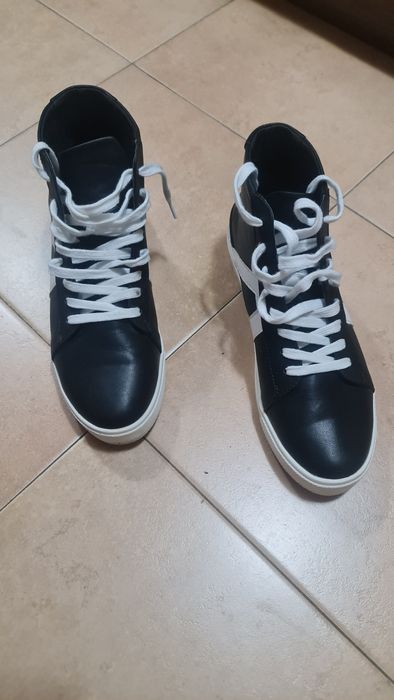 Естествена кожа кецове 42 от Англия