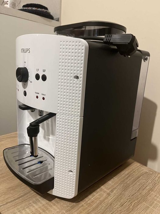 Kафемашина Krups Essential EA810570