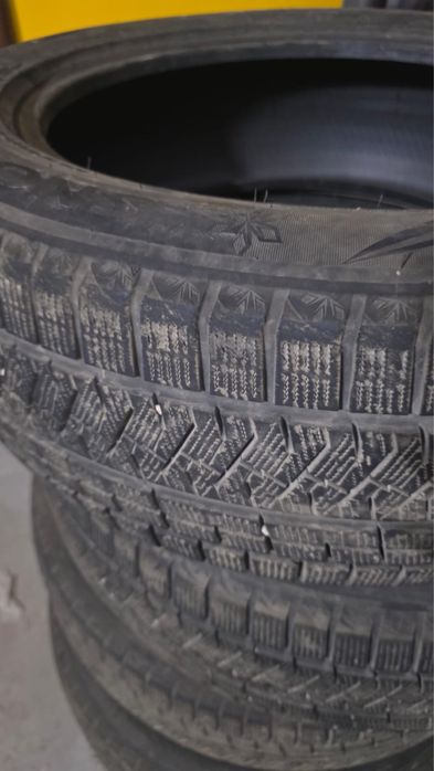 Автошины зимние R20
