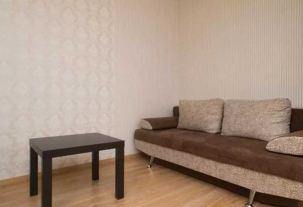 Дава се под наем Двустаен апартамент в Пловдив, Остромила - 64 кв.м за 298.86 € - Снимка #2