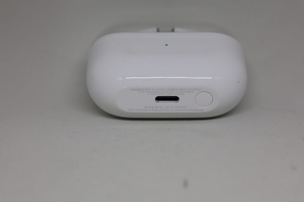 Samsung Galaxy Buds 3 Pro в отлично състояние