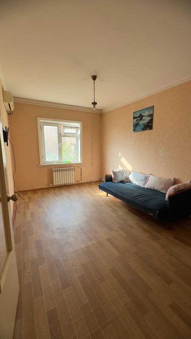 Продается 1/2/5 на Авиасозлар-2 40 кв2 (R)