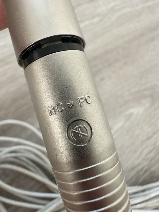 AKG D190E Dynamic Cardioid Microfon ani 70