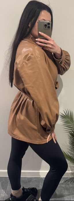 риза от изкуствена кожа. стилен, модерен цвят