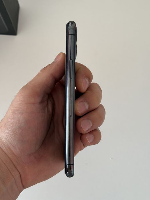 Продам Айфон 11 про