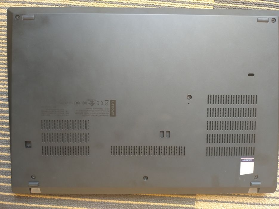 Лаптоп Lenovo T490 I5-8365U 32GB 256GB SSD NVME FHD Windows 11 PRO