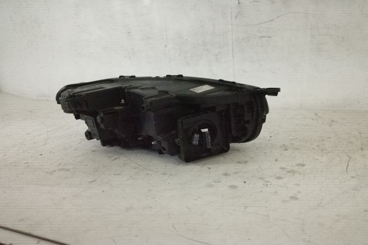 Фар Ляв Пълен Лед Активен Висок Сноп Оригинален В Добро Състояние Волв