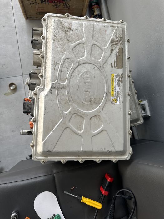 Инвентор Invertor BYD Song Champion