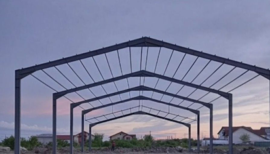 Vand hale metalice la super preț-calitate