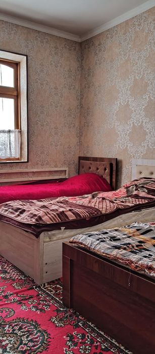 8Sotix hovli sotiladi. 65000 $