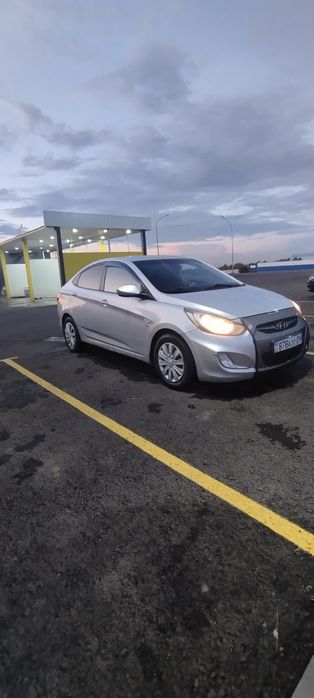 Хундай Солярис 2011