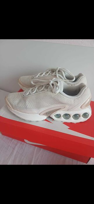Nike Air Max DN SE Размер 40.5 - Носени 7-8 пъти