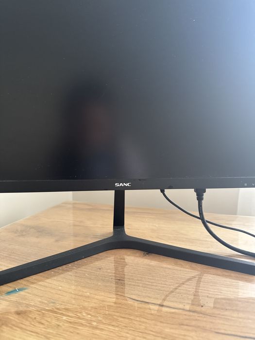 Монитор компьютера продам недорого