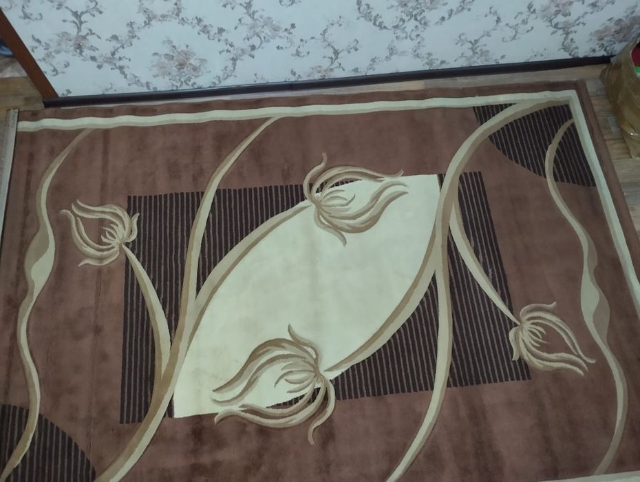 Продам ковер б/у