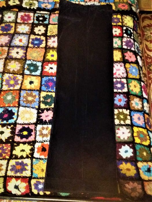 Vand pantaloni velur reiat (COS),  grosi, bleumarin, largi cu manseta