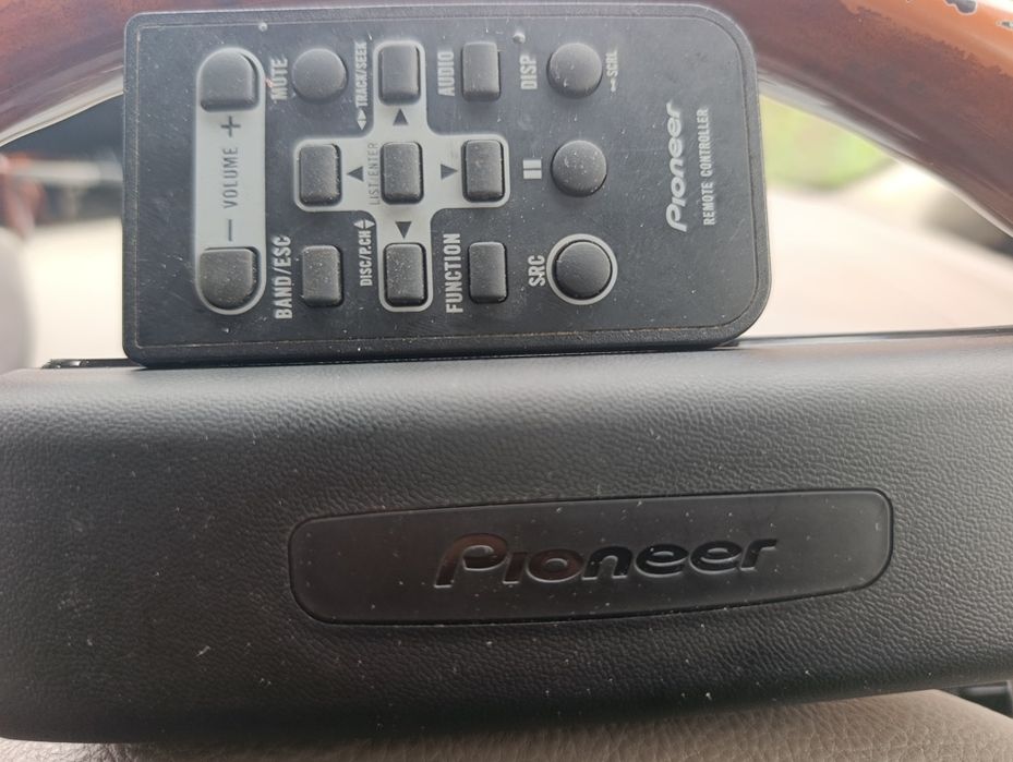 Pioneer дельфин deh-8350sd
