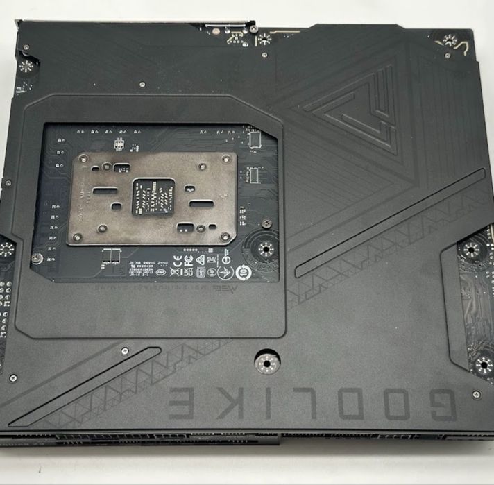Placa de baza MSI MEG X870E GODLIKE WiFi eATX AM5 Noua