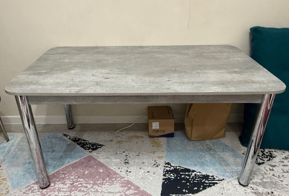 Универсальный стол