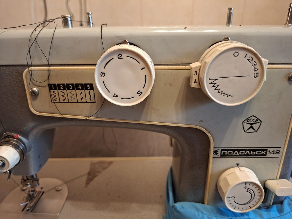 Masina de cusut electrica
