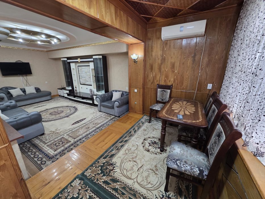 Сдаётся квартира с 2 дворами в Юнусабадском районе (Ц-6), напротив пож