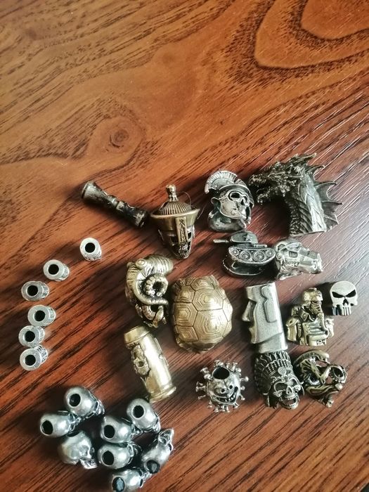 Украшения для темляка, брелков.