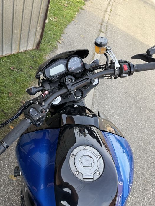 Motocicleta Yamaha fz1 naked