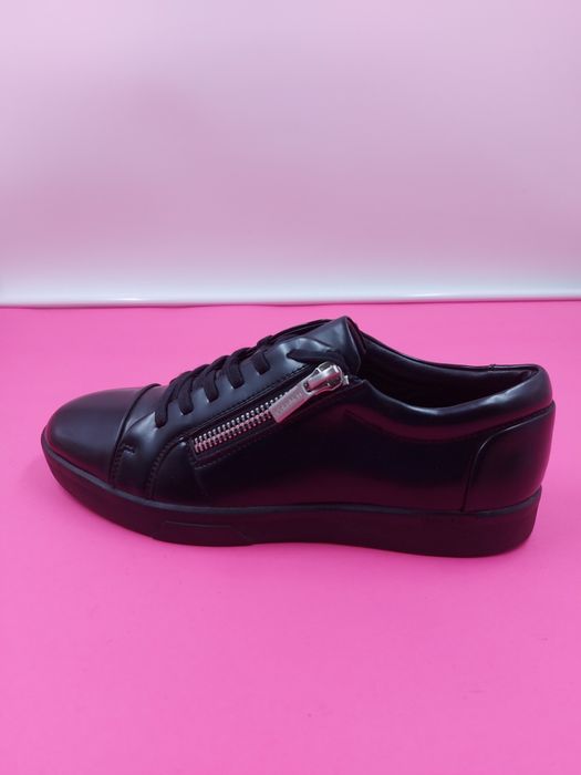 Calvin Klein номер 42 Оригинални мъжки обувки