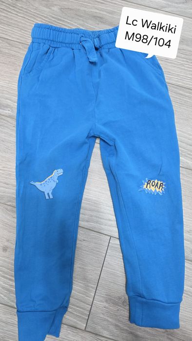 Hainute baiat (marime 98/104)