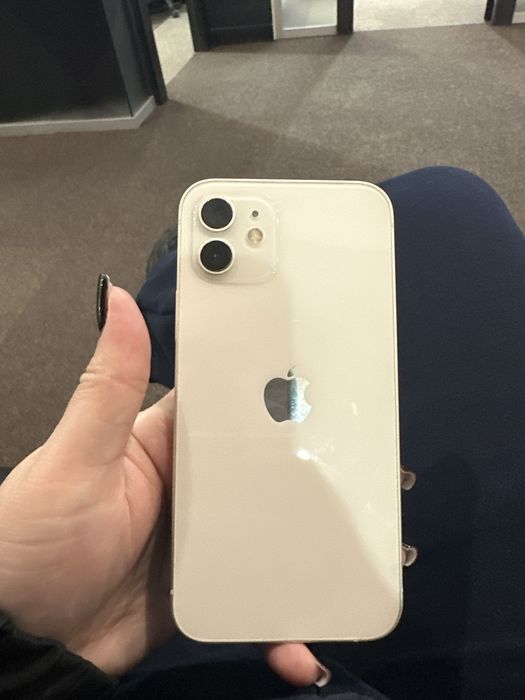 Iphone 12 белый