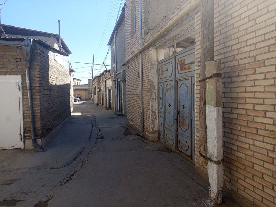 Эски шахарда ховли сотилади