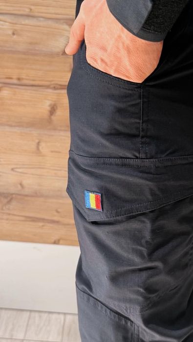 Pantaloni tactici