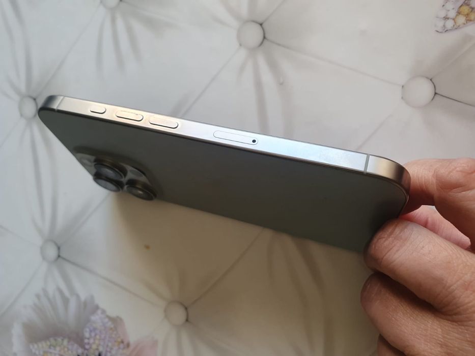 Iphone 16 pro 127 gb