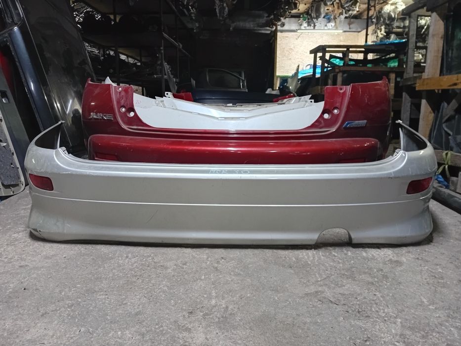 Задний бампер Toyota Estima 30кузов
