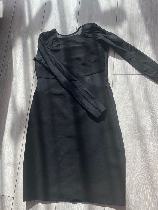 Черна дамска рокля с деколте на гърба р-р XS