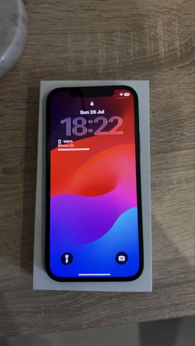 Продавам iphone 12 80% batery health отлично състояние