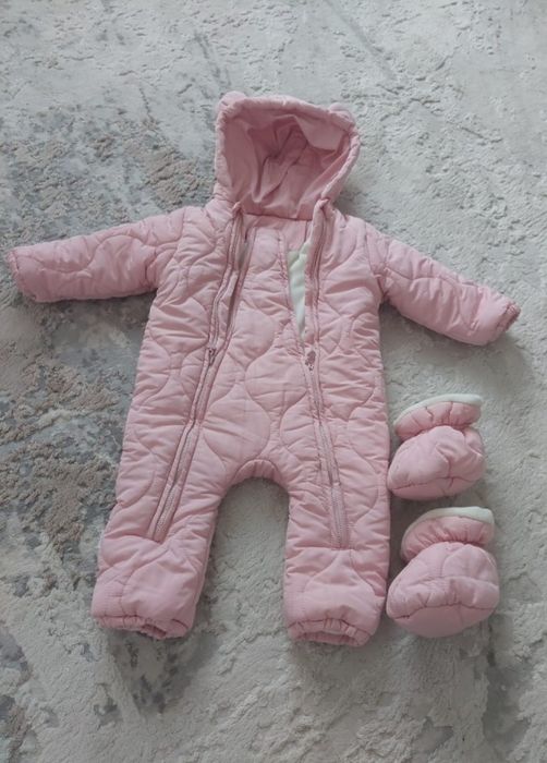 Продам демисезонный комбинезон
