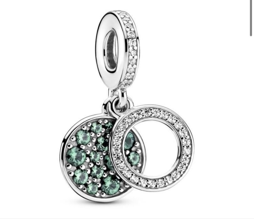 Продам браслет пандора с шармами Pandora