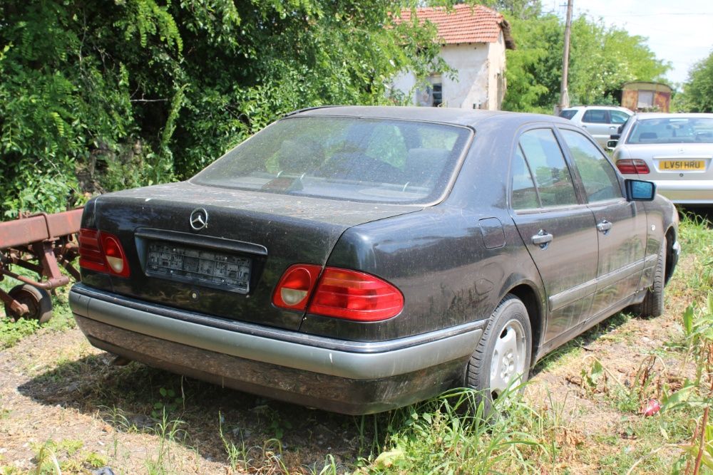 НА ЧАСТИ!!! Mercedes W210 E230 Седан / Мерцедес В210