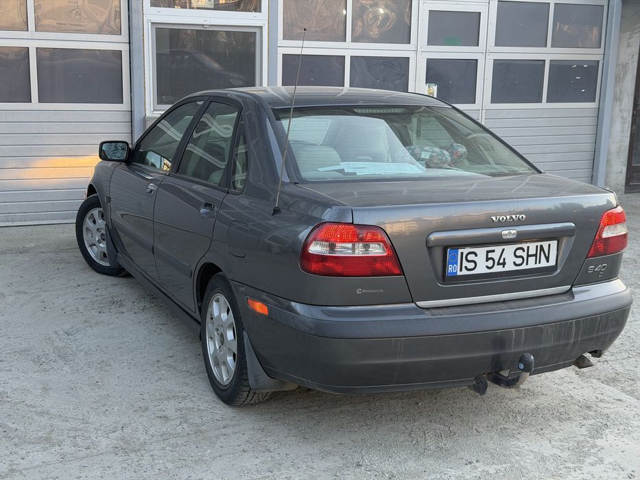 Volvo S40, 1.9 dCi, piele, incalzire scaune, clima, navi