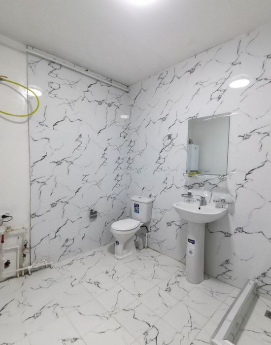 Уборка домов и квартир офисов служебных помещений любого типа !!!