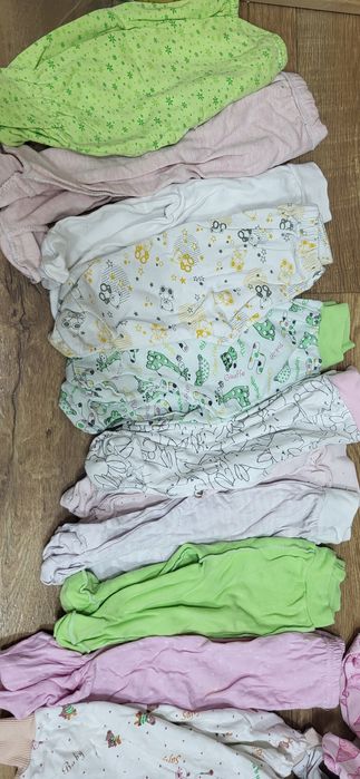 Отдам детские вещи