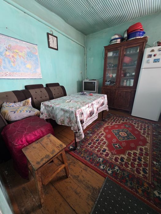 Қуйи Хужа соат Икром шашлик кўчасида Ховли зўдлик билан Сотилади