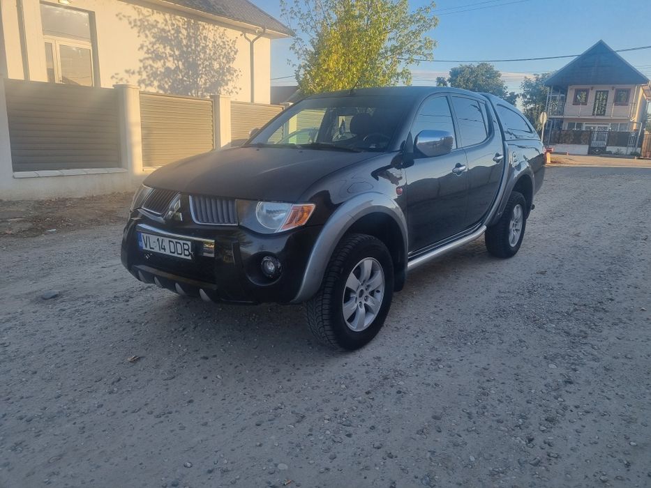 Dezmembrez Mitsubishi l200  2.5 diesel 2006 pana in 2014