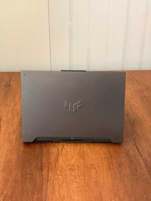 ASUS TUF Gaming A15 - Ryzen 7 6800H / RTX 3050 Ti / 32GB RAM / 1TB SSD